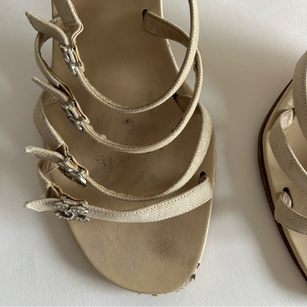 Rare Chanel Iconic "CC" Rhinestone Metallic Leather Sandal Heels size 40 - Picture 8 of 13